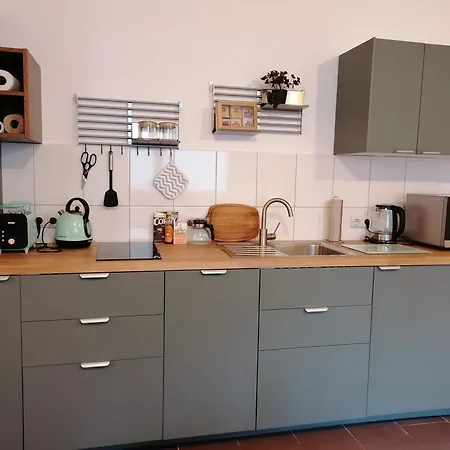 M-oase Colour Design I Citynah I Kueche I Netflix Apartment Braunschweig