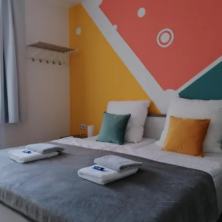 M-oase Colour Design I Citynah I Kueche I Netflix Appartement