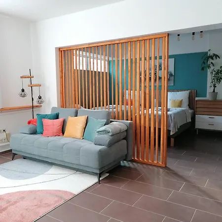 M-oase Colour Design I Citynah I Kueche I Netflix *