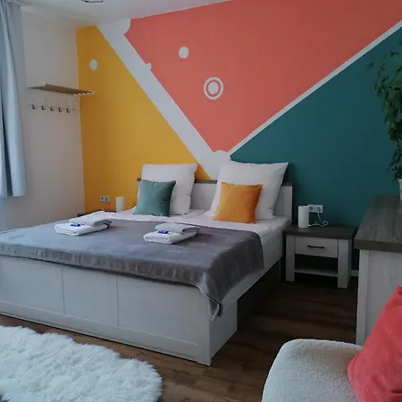 M-oase Colour Design I Citynah I Kueche I Netflix Apartment