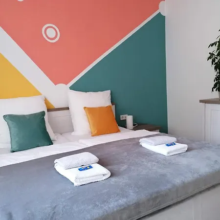 Apartment M-oase Colour Design I Citynah I Kueche I Netflix Braunschweig