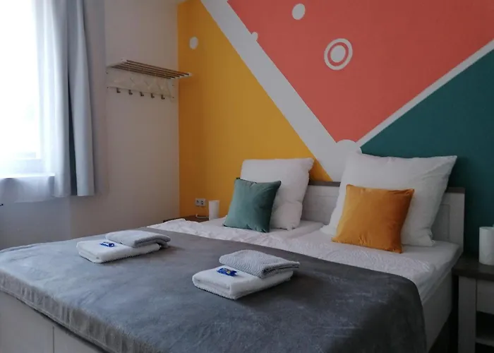 M-oase Colour Design I Citynah I Kueche I Netflix Lejlighed